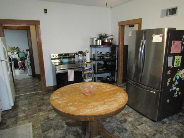 129 S 10th St., Salina, KS 67401