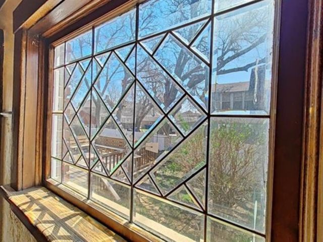 129 S 10th St., Salina, KS 67401