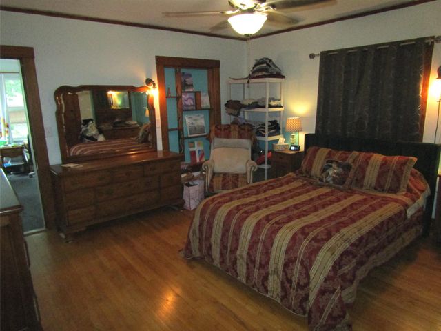 129 S 10th St., Salina, KS 67401