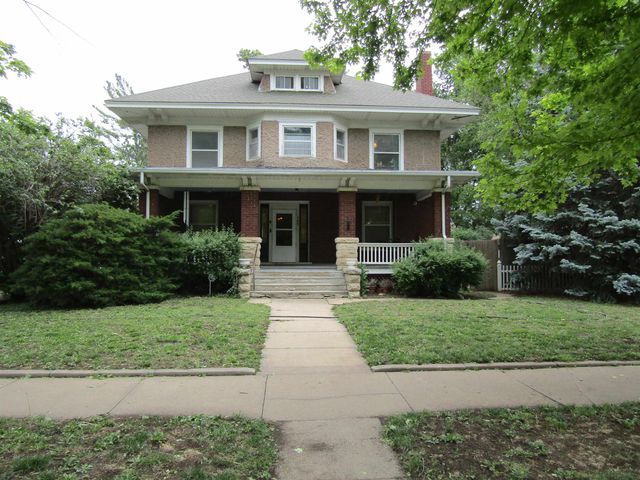 129 S 10th St., Salina, KS 67401
