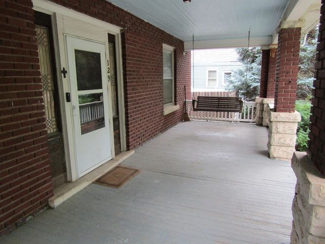 129 S 10th St., Salina, KS 67401