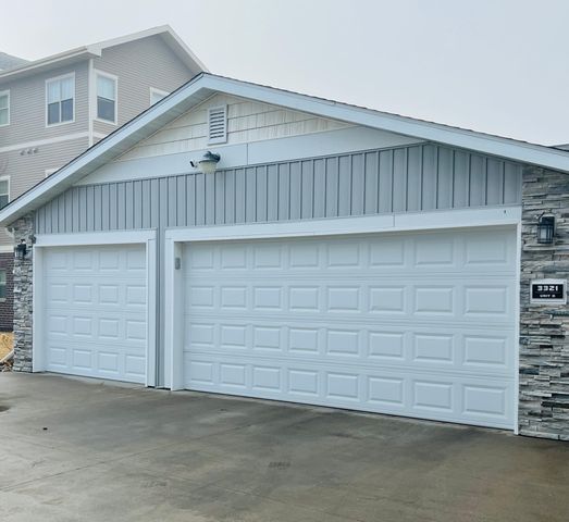 3321 6th Way E D, West Fargo, ND 58078
