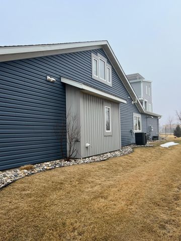 3321 6th Way E D, West Fargo, ND 58078