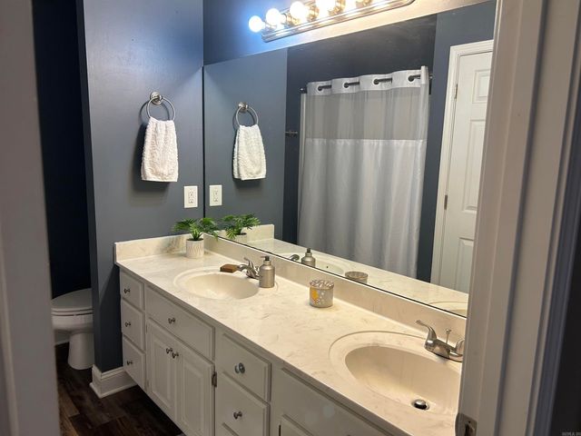 24 Ozark Drive, Maumelle, AR 72113