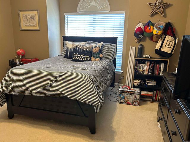 24 Ozark Drive, Maumelle, AR 72113