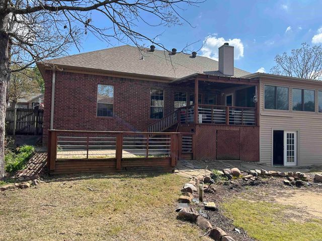 24 Ozark Drive, Maumelle, AR 72113