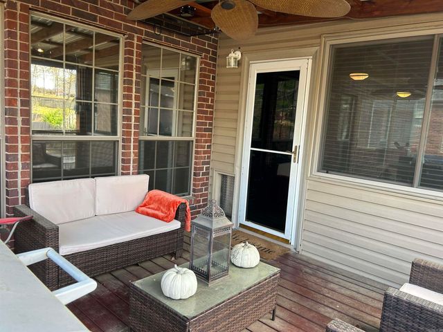 24 Ozark Drive, Maumelle, AR 72113