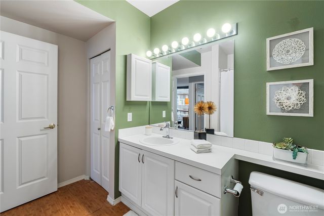 3221 SW Avalon Way #413, Seattle, WA 98126