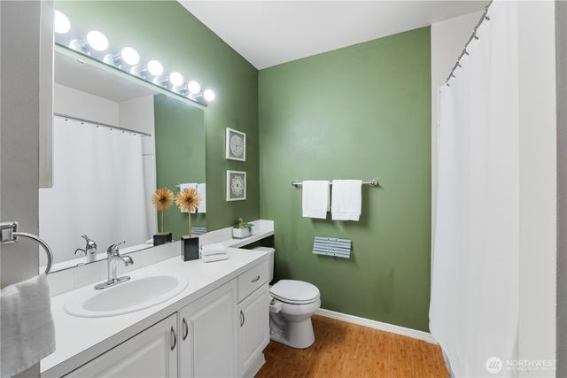 3221 SW Avalon Way #413, Seattle, WA 98126