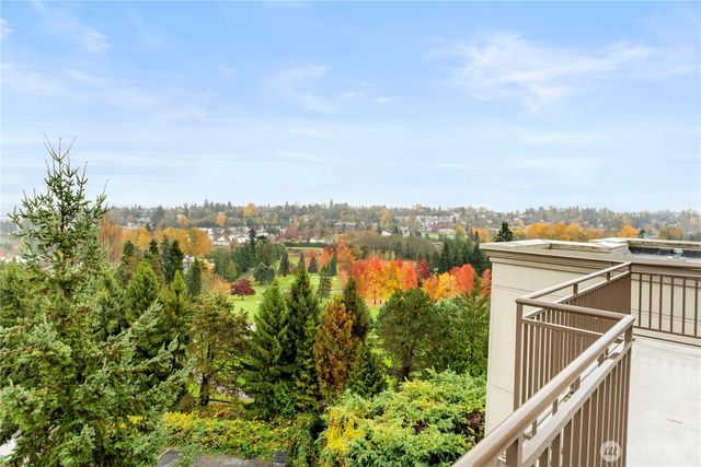 3221 SW Avalon Way #413, Seattle, WA 98126