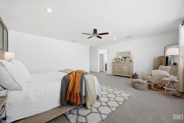 3310 Spruce Park Way, Shafter, CA 93263