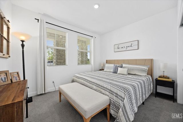 3310 Spruce Park Way, Shafter, CA 93263