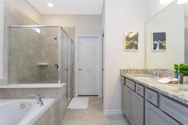 7256 OAKMOSS LOOP, Davenport, FL 33837