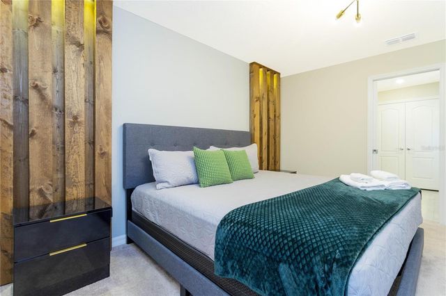 7256 OAKMOSS LOOP, Davenport, FL 33837