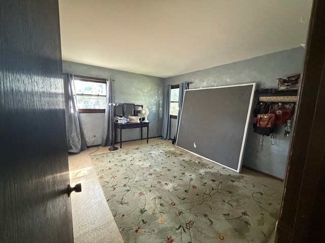 2505 Magnolia Lane, Lindenhurst, IL 60046