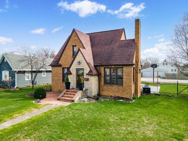 512 E Main Street, Gas City, IN 46933