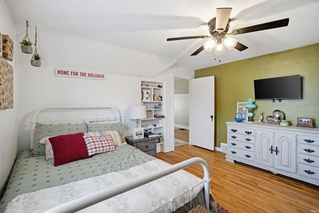 512 E Main Street, Gas City, IN 46933