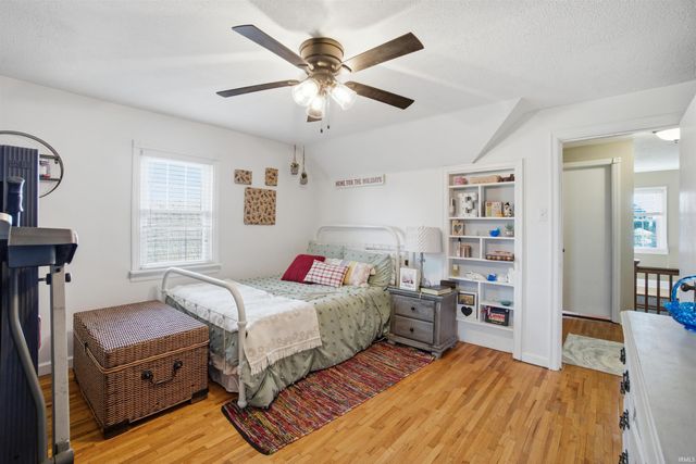 512 E Main Street, Gas City, IN 46933