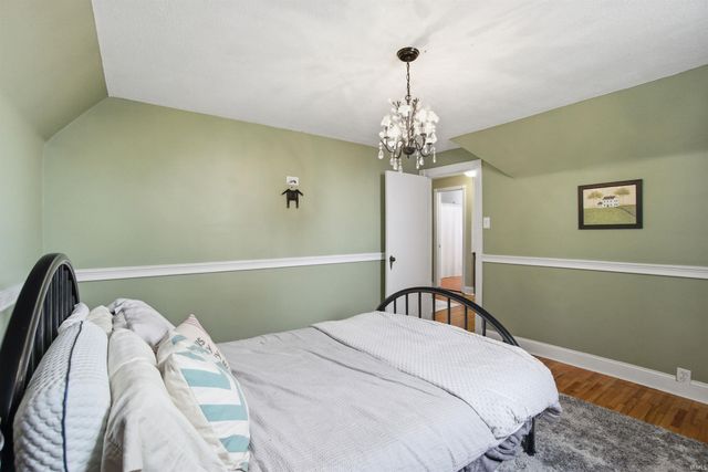 512 E Main Street, Gas City, IN 46933