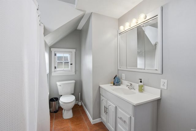 512 E Main Street, Gas City, IN 46933