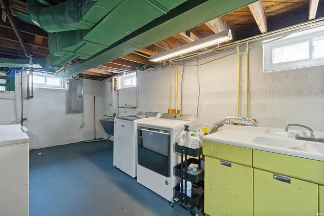 512 E Main Street, Gas City, IN 46933