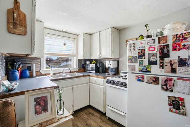 512 E Main Street, Gas City, IN 46933