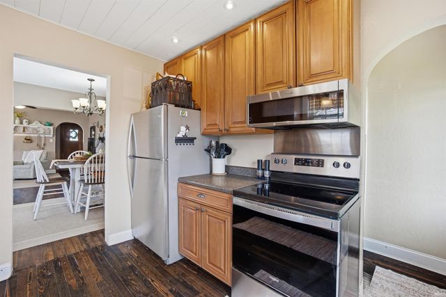 512 E Main Street, Gas City, IN 46933