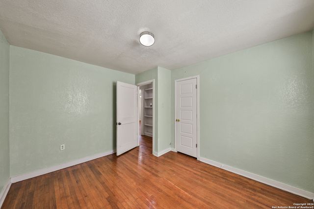 406 Gardina, San Antonio, TX 78201