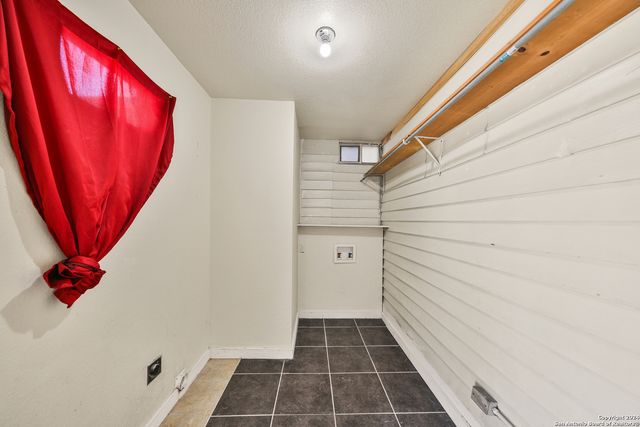 406 Gardina, San Antonio, TX 78201