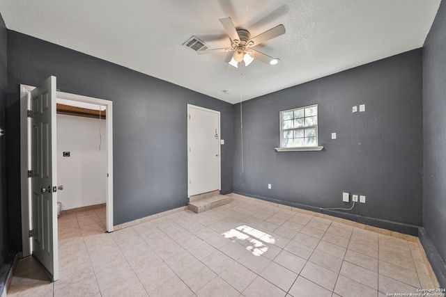 406 Gardina, San Antonio, TX 78201