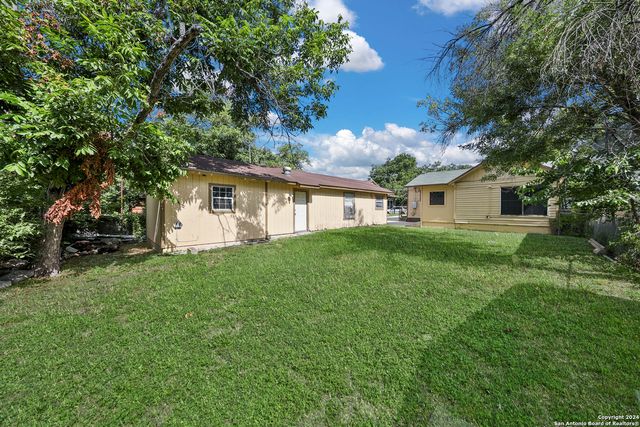 406 Gardina, San Antonio, TX 78201