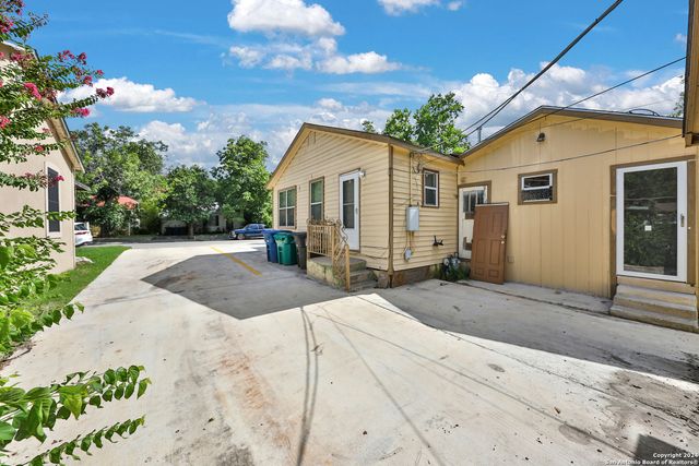 406 Gardina, San Antonio, TX 78201
