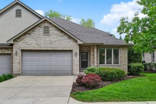 740 FAIRMONT Court, Westmont, IL 60559