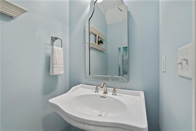 7535 Jamestown Drive, Alpharetta, GA 30005