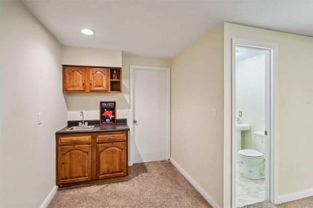 809 55th Street, West Des Moines, IA 50266