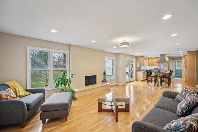 809 55th Street, West Des Moines, IA 50266