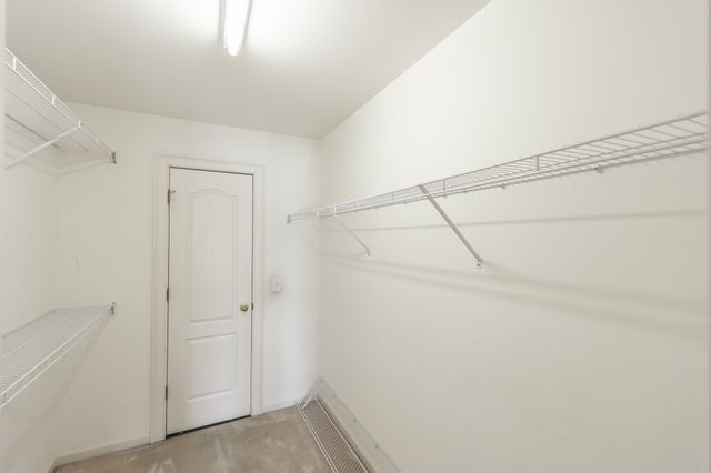 111 Governors Point Blvd, Hendersonville, TN 37075