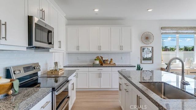 27152 Lullaby Lane, Menifee, CA 92586