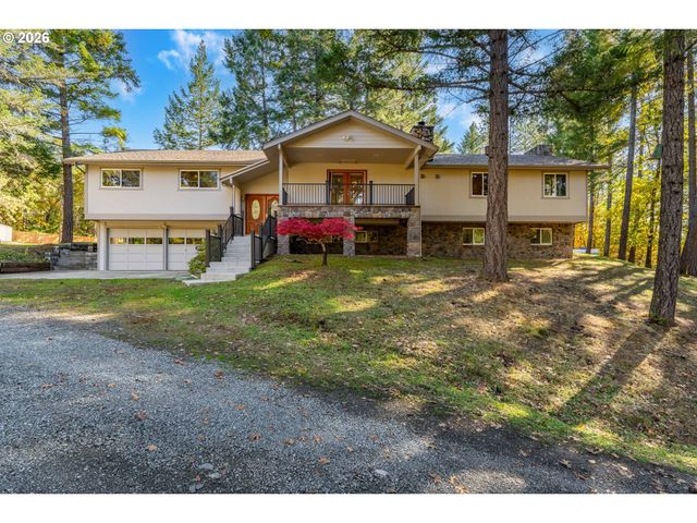 11990 ARTLIN Rd, Grants Pass, OR 97526