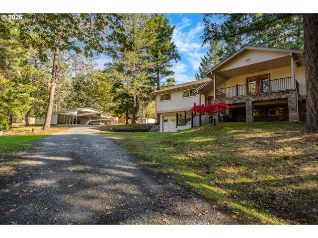11990 ARTLIN Rd, Grants Pass, OR 97526