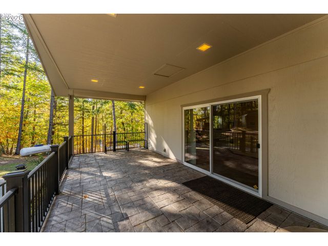11990 ARTLIN Rd, Grants Pass, OR 97526