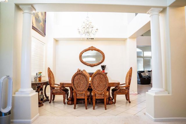 5230 E Henderson CT, Antioch, CA 94531