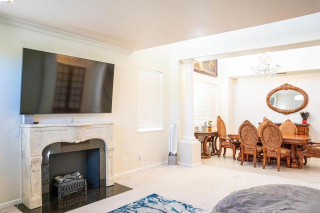 5230 E Henderson CT, Antioch, CA 94531