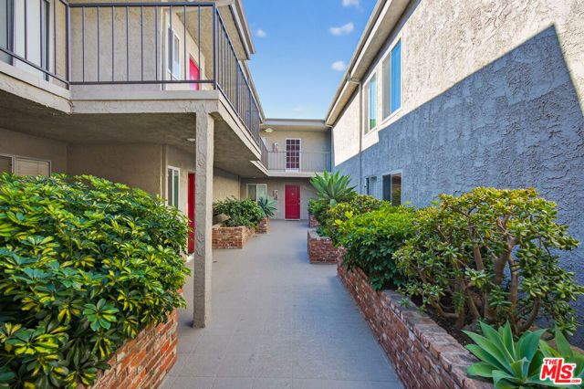 1125 Pico Boulevard 103, Santa Monica, CA 90405