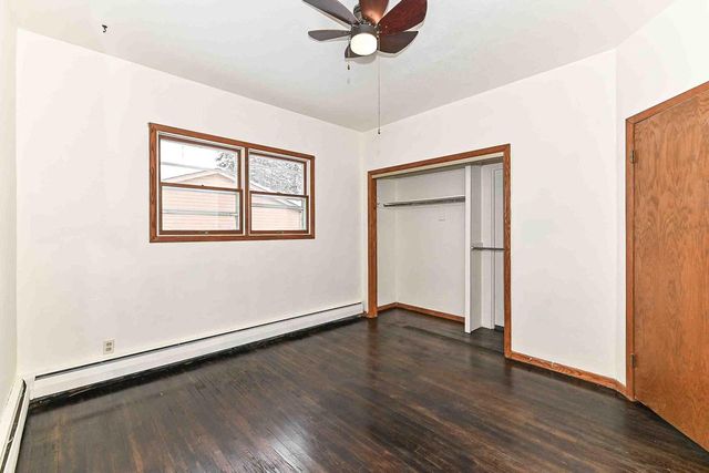 1516 Monroe AVENUE, Racine, WI 53405