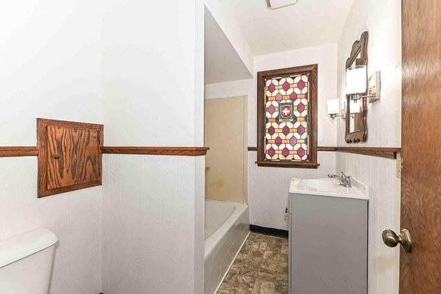 1516 Monroe AVENUE, Racine, WI 53405