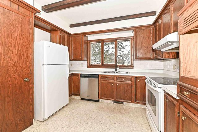 1516 Monroe AVENUE, Racine, WI 53405