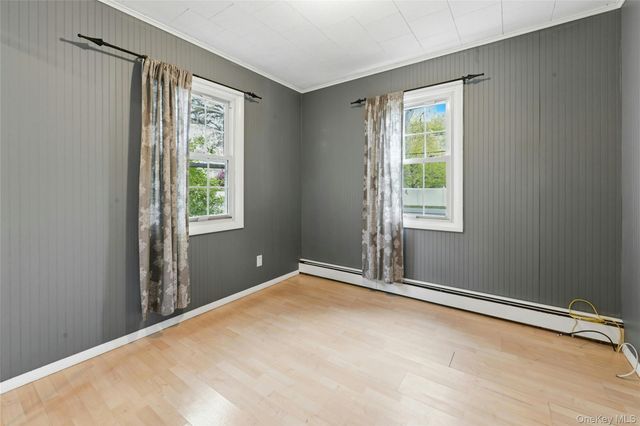 226 W 5th Street, Deer Park, NY 11729