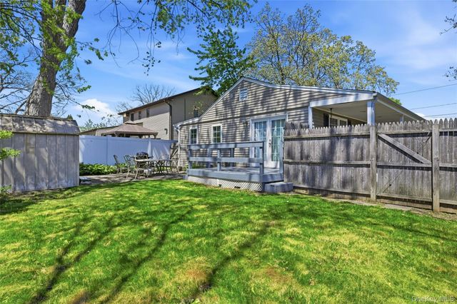 226 W 5th Street, Deer Park, NY 11729