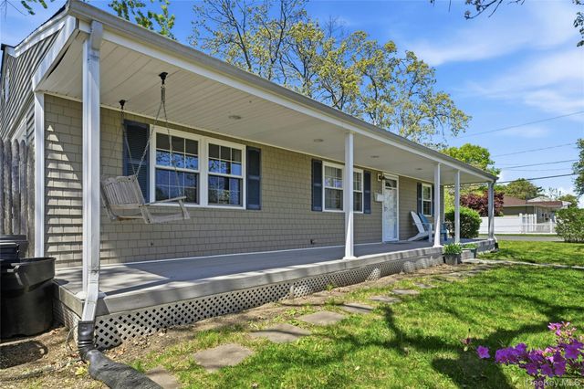 226 W 5th Street, Deer Park, NY 11729